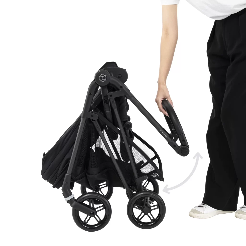 サイベックスメリオカーボン2025_片手で開閉可能なことを示す画像